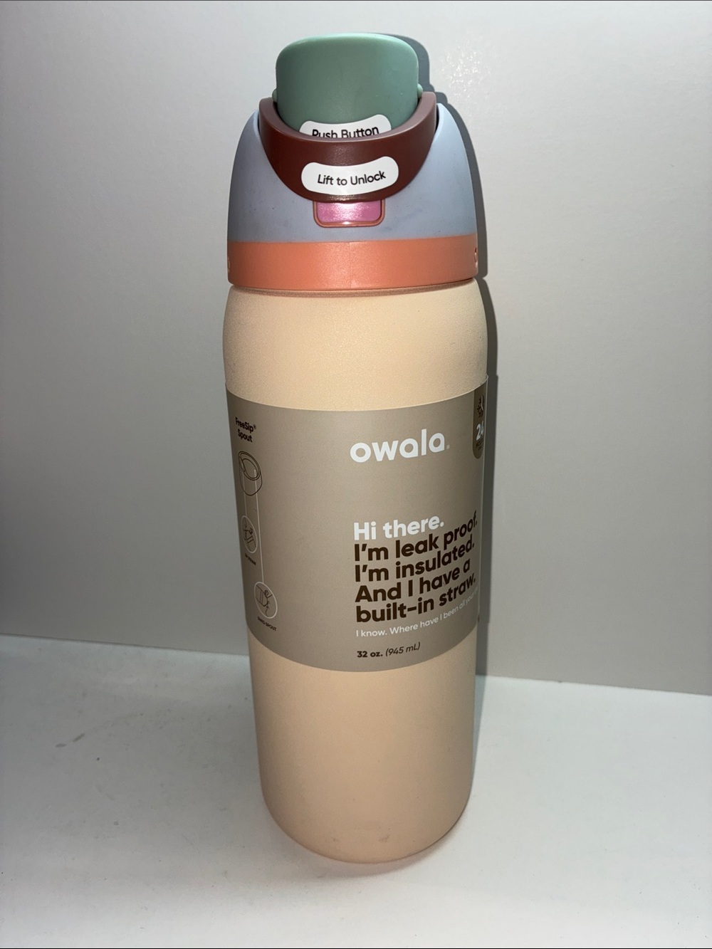 32 oz Owala FreeSip with Straw NEW